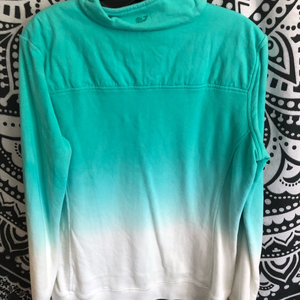 Vineyard Vines Pull-Over - image 2